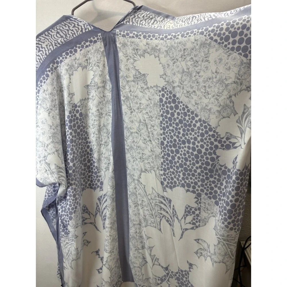 Floral Kimono Cover Up Blue White One Size Lightweight NWT